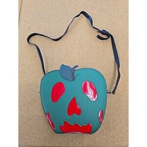 NWOT Poison Apple Snow White Crossbody (B5)